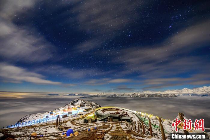 牛背山星空?！↑S業(yè)文 攝