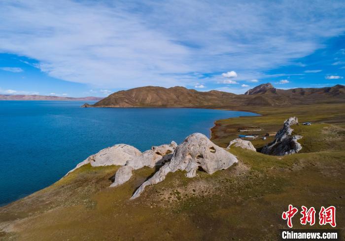 “黃河之源、千湖之縣”青?，敹啵?022年治理草原10萬畝