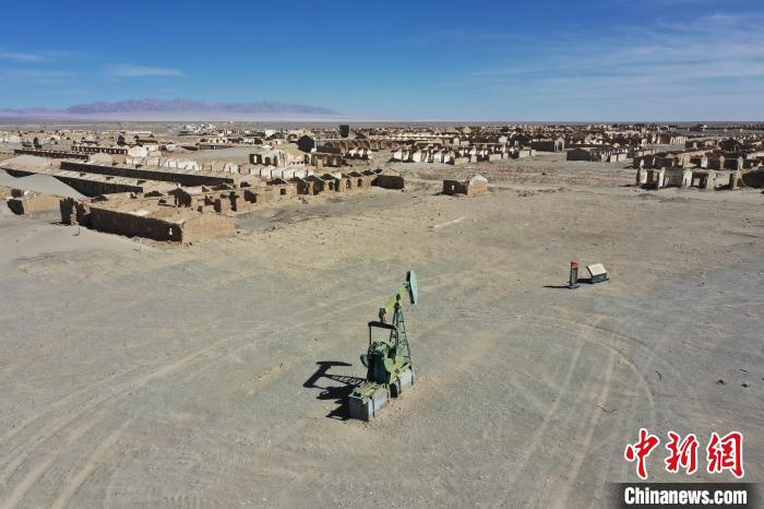 航拍青海省海西蒙古族藏族自治州茫崖市冷湖石油工業(yè)遺址保護區(qū)?！●R銘言 攝