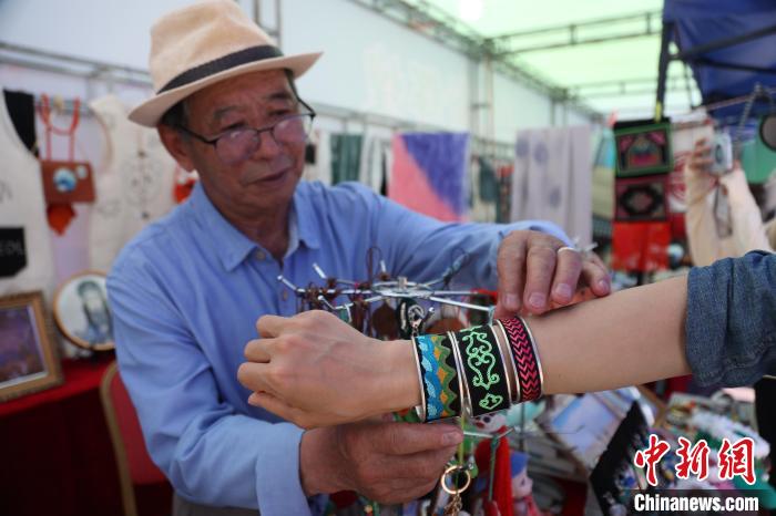 青海格爾木：保護挖掘、活態(tài)傳承45項非遺