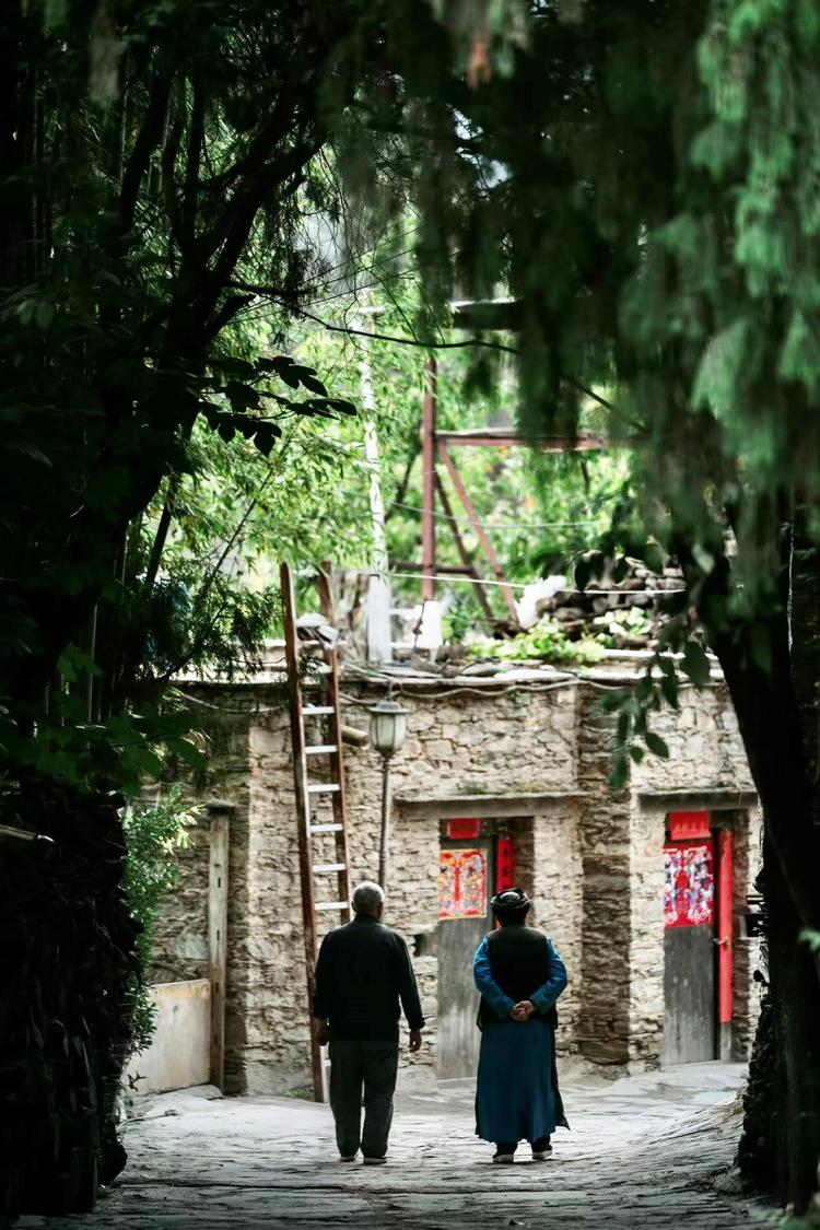 臺(tái)灣青年：尋美川藏線是令人震撼和難忘的旅程