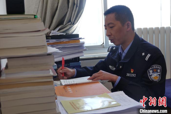 邊境民警張思祖:放棄讀博守邊關十年戍邊苦亦甜