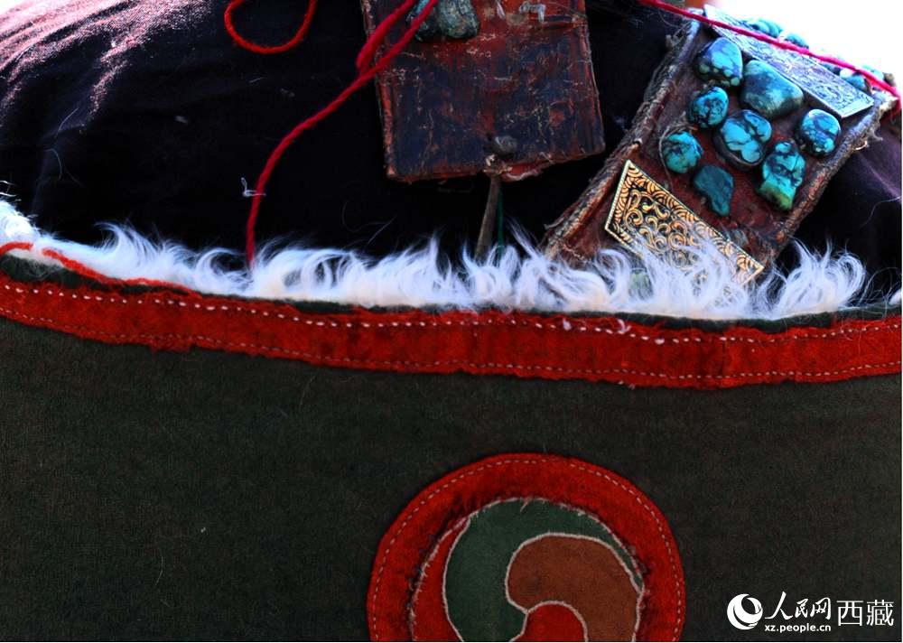 “飛天服飾”細(xì)節(jié)展示。 人民網(wǎng) 李海霞攝