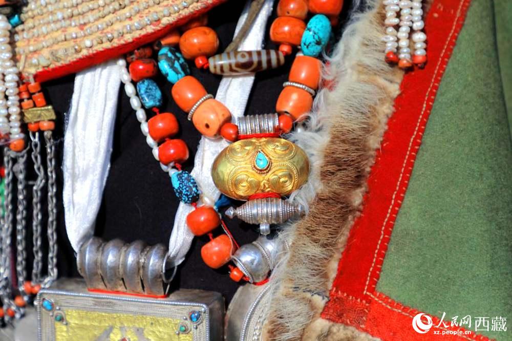 精美的配飾。人民網(wǎng) 李海霞攝