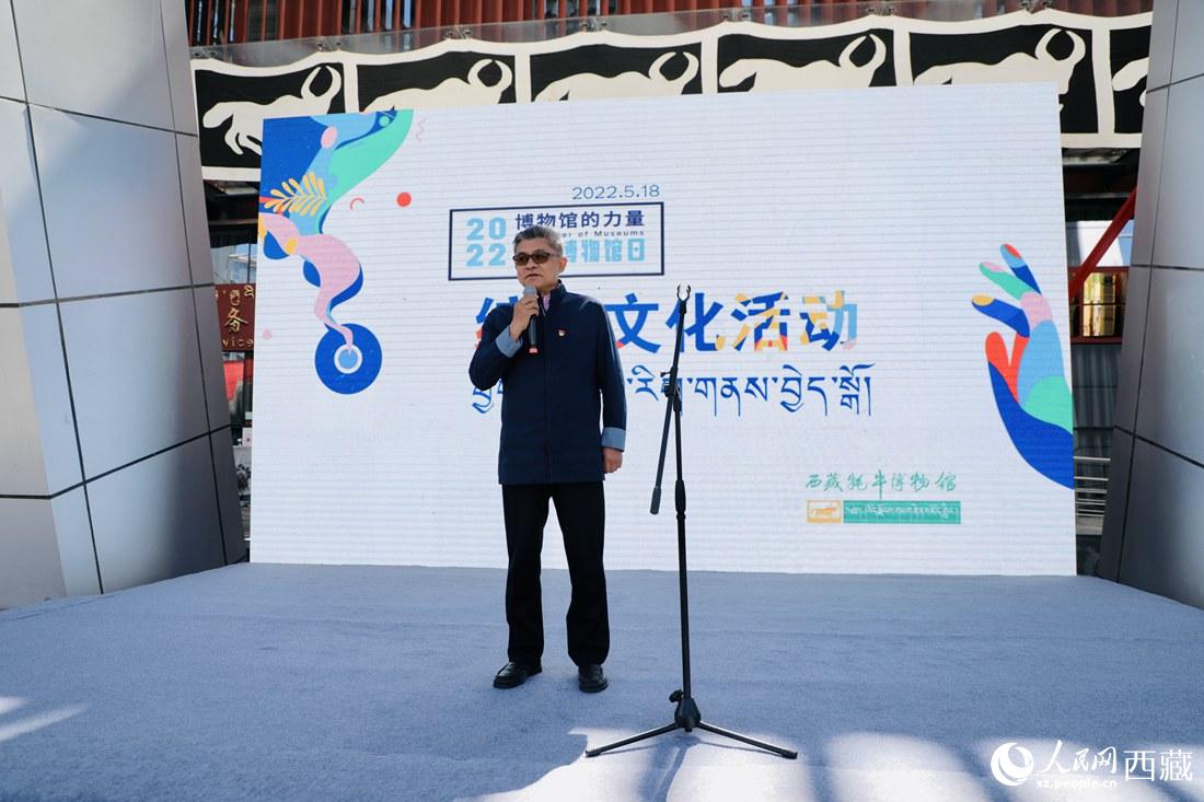 拉薩市委副書記、常務(wù)副市長、北京西藏拉薩指揮部黨委書記王強(qiáng)講話。人民網(wǎng) 次仁羅布攝