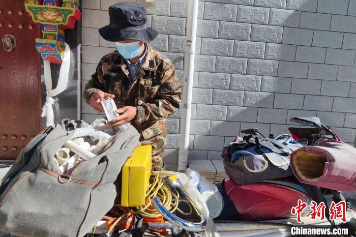 拉薩居民守望相助抗疫：大家的關(guān)系、距離更近了