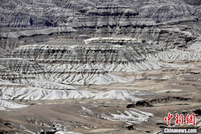 4月5日，西藏阿里札達土林?！±盍?攝