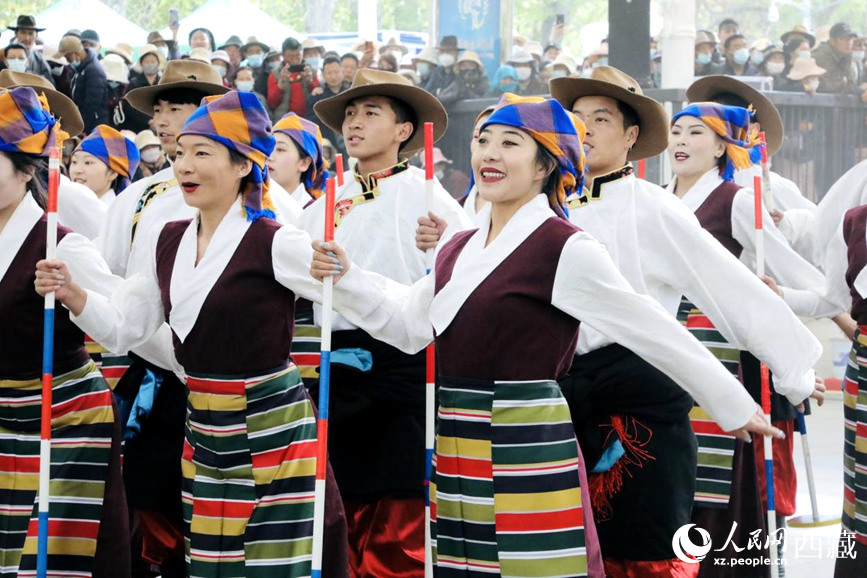 舞蹈《阿諧》。人民網(wǎng) 次仁羅布攝