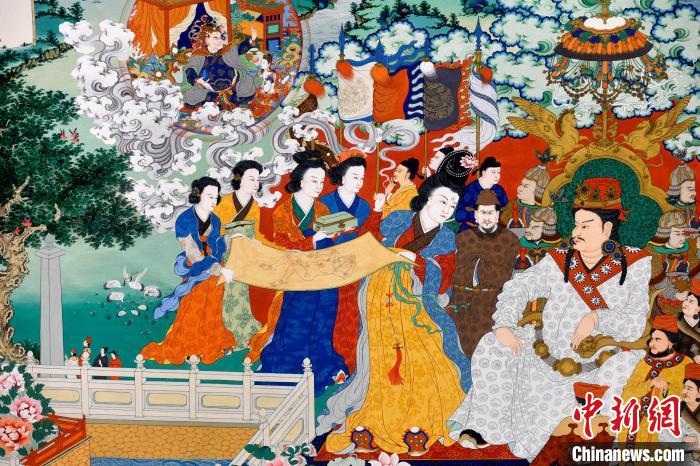 圖為5月16日，展覽中的新創(chuàng)唐卡作品(局部)。　李林 攝