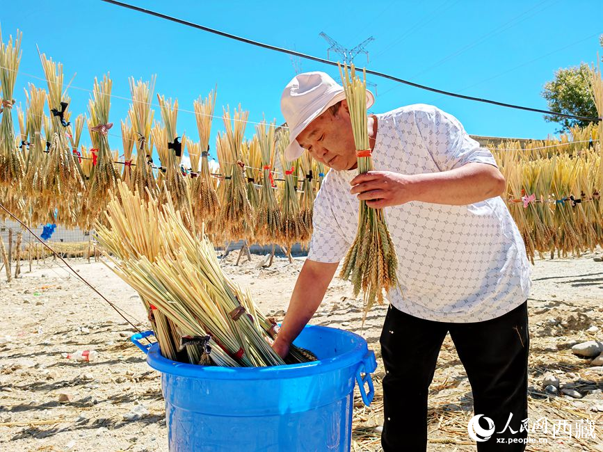 幸福生活曬出來(lái)。人民網(wǎng) 李海霞攝