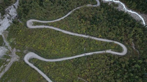 幾代建設(shè)者，歷經(jīng)半個(gè)多世紀(jì)完成！這是一條怎樣的公路？