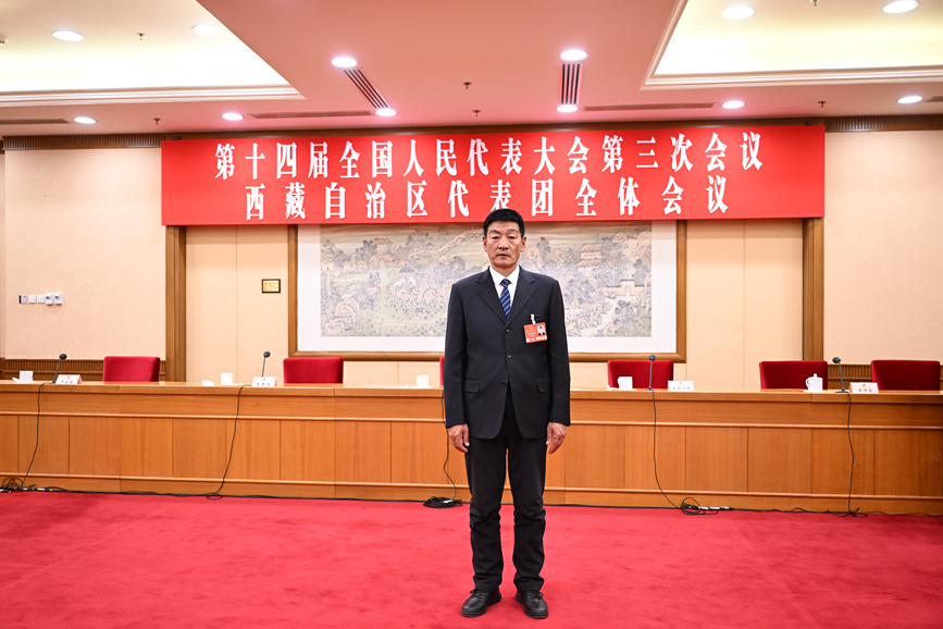 全國人大代表、國網(wǎng)拉薩供電公司城區(qū)供電服務(wù)中心帶電作業(yè)保電班副班長扎西尼瑪。次吉美朵攝