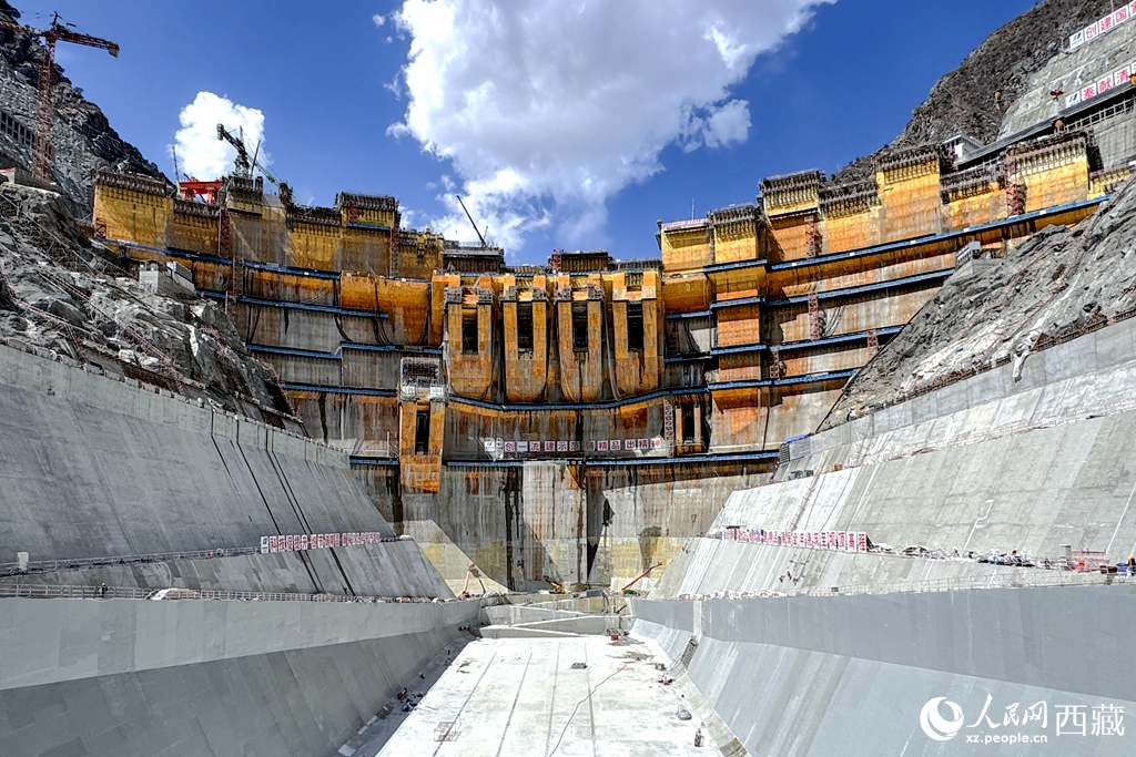 葉巴灘水電站。