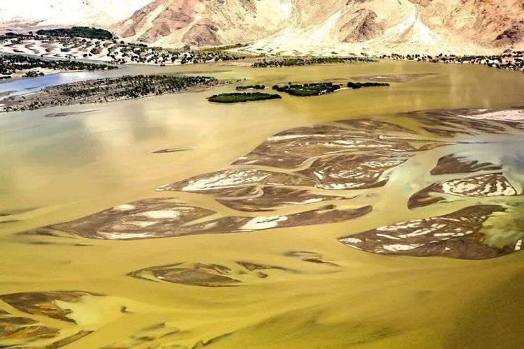 懂西藏的人，一定不會(huì)錯(cuò)過林芝的秋天