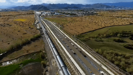 青稞“蛻變”，牦?！俺鋈Α?！看西藏農(nóng)牧民的“十四五”豐收答卷