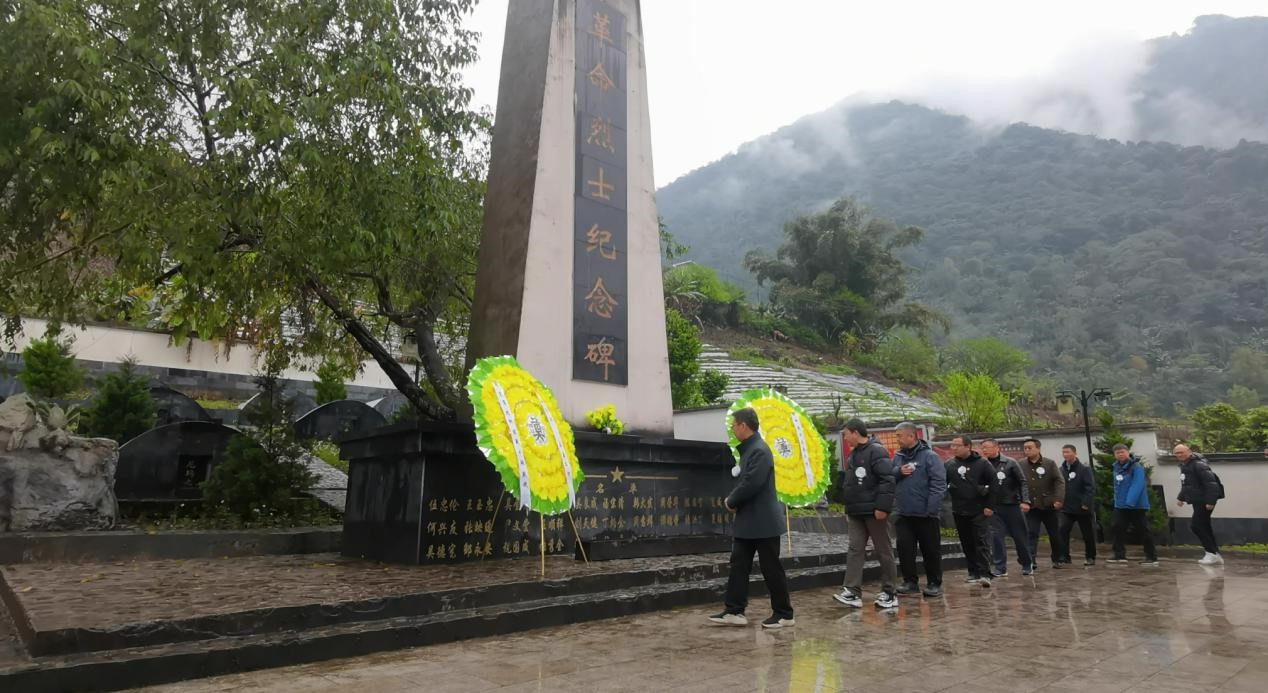 學黨史祭英烈強動力，扎實走好援藏路
