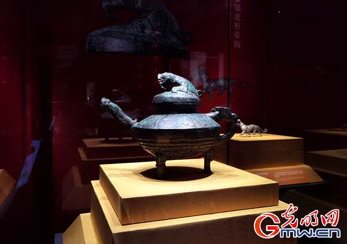 【新春走基層】視頻丨虎年看虎展！來(lái)國(guó)博感受虎文化